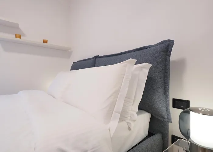 Arco Della Pace Charming Apartment